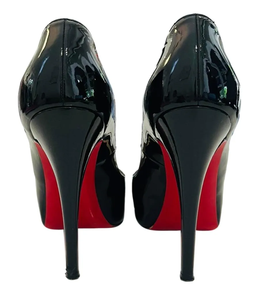 Christian Louboutin Very Prive Patent Leather Pumps. Size 38