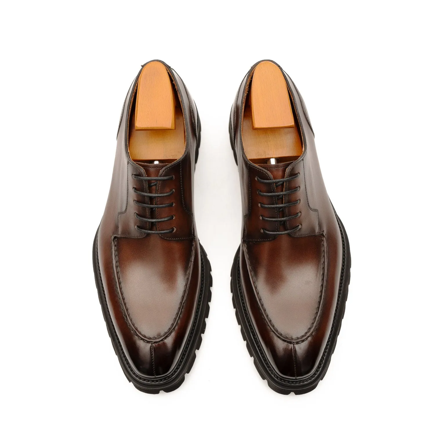 Men's Classic Brown Derby Leather Shoes with Lug Sole