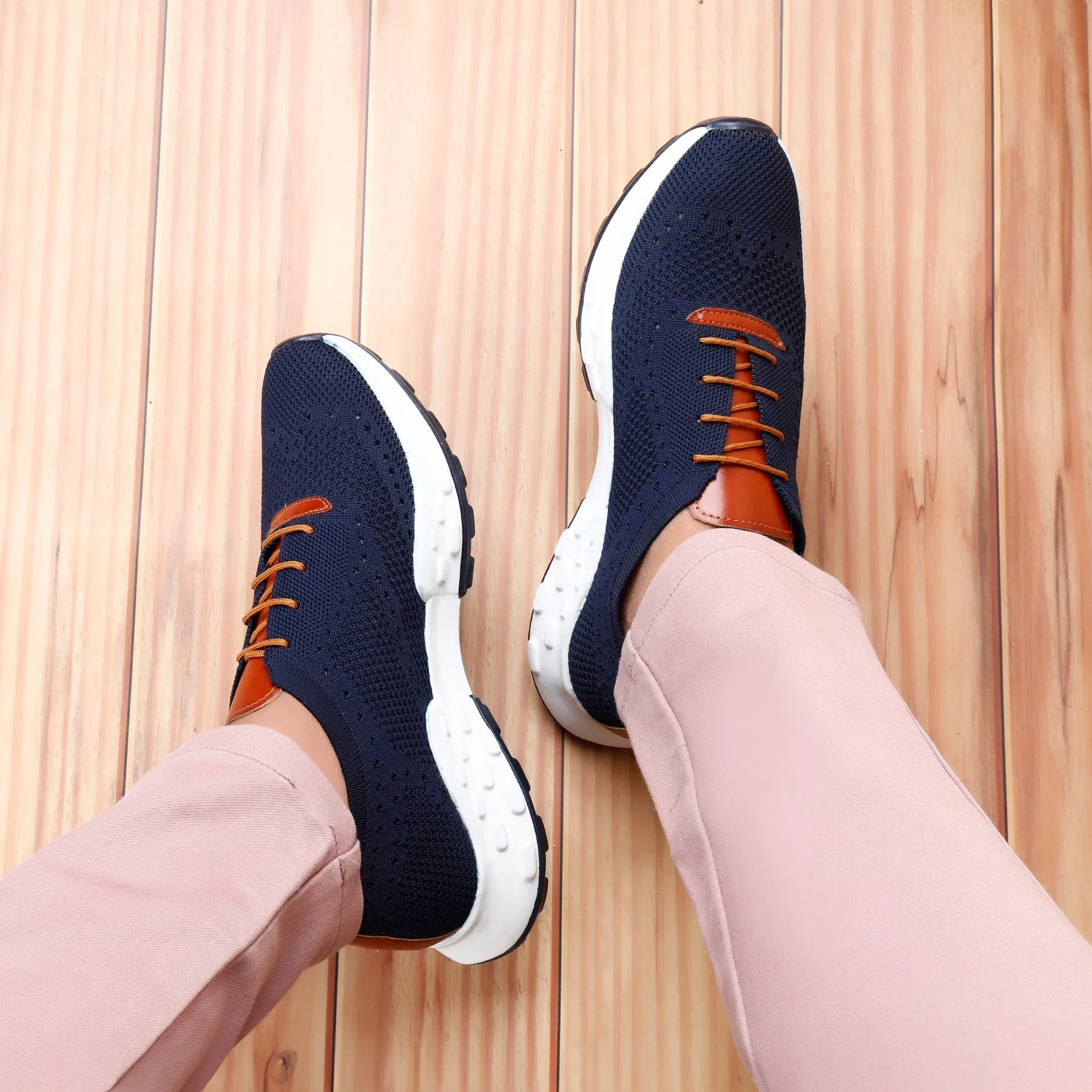 Men's Stylish Breathable Knitted Casual Sports Lace-Up Shoes