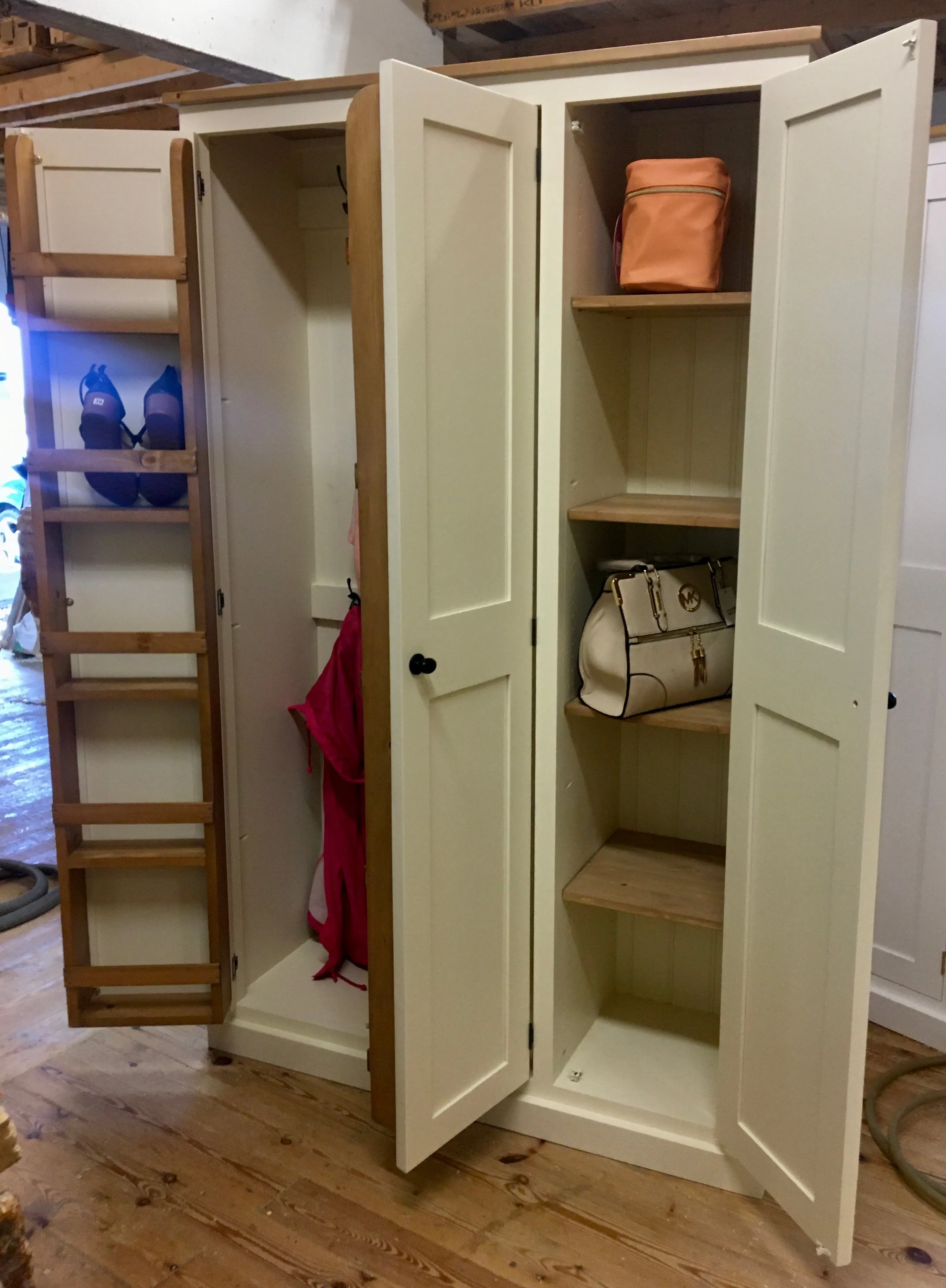 **NEW 3 Door Hall, Utility Room, Cloak Room Coat Cupboard with SHOE STORAGE RACKS (40 cm deep)