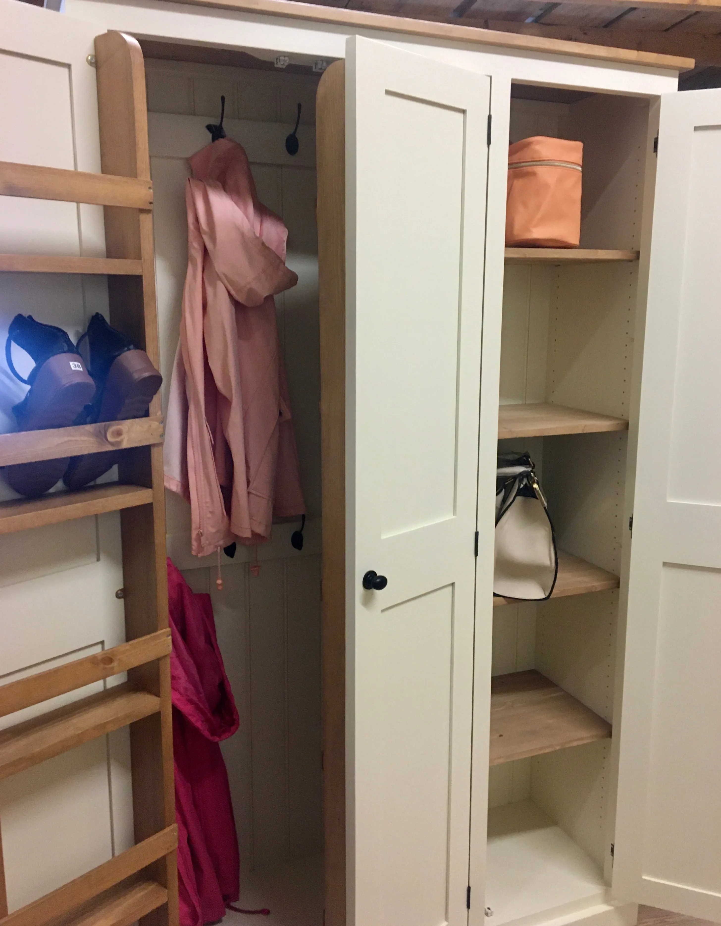 **NEW 3 Door Hall, Utility Room, Cloak Room Coat Cupboard with SHOE STORAGE RACKS (40 cm deep)