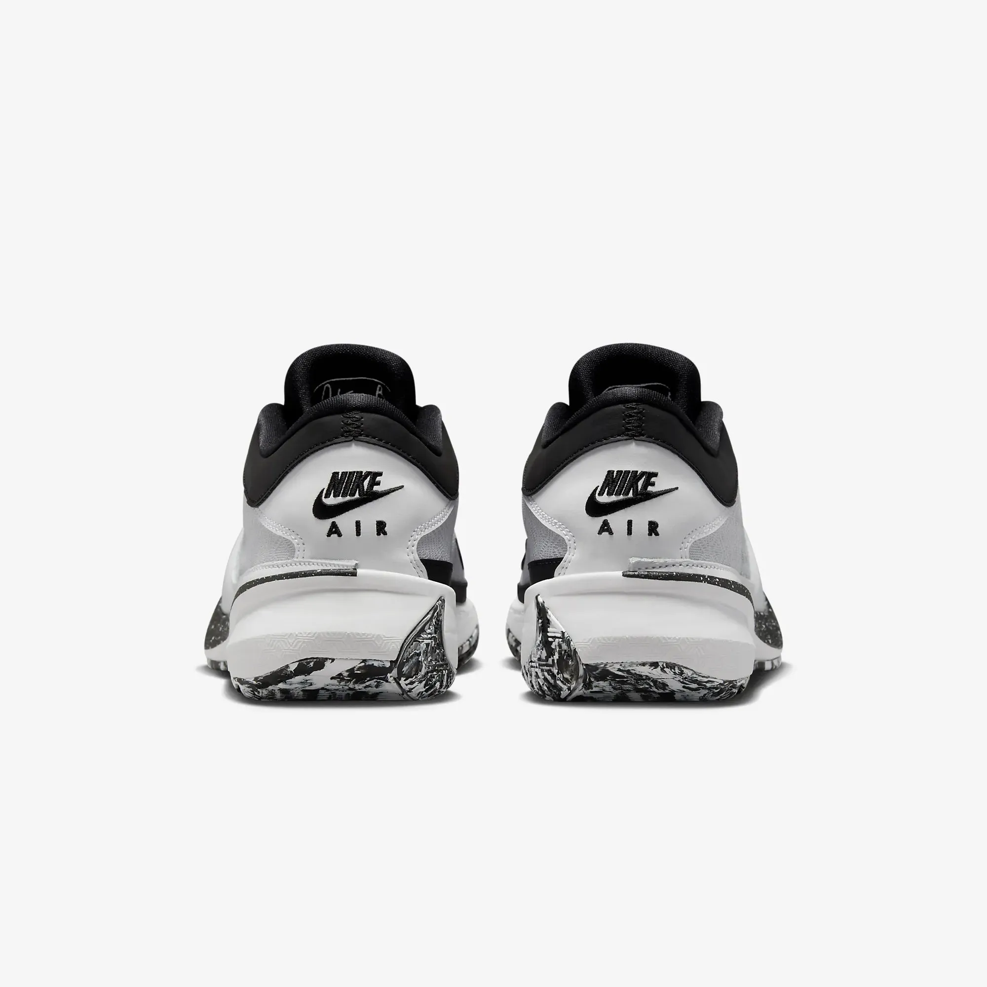 Nike | FREAK 5 EP  { WHITE/BLACK-WHITE