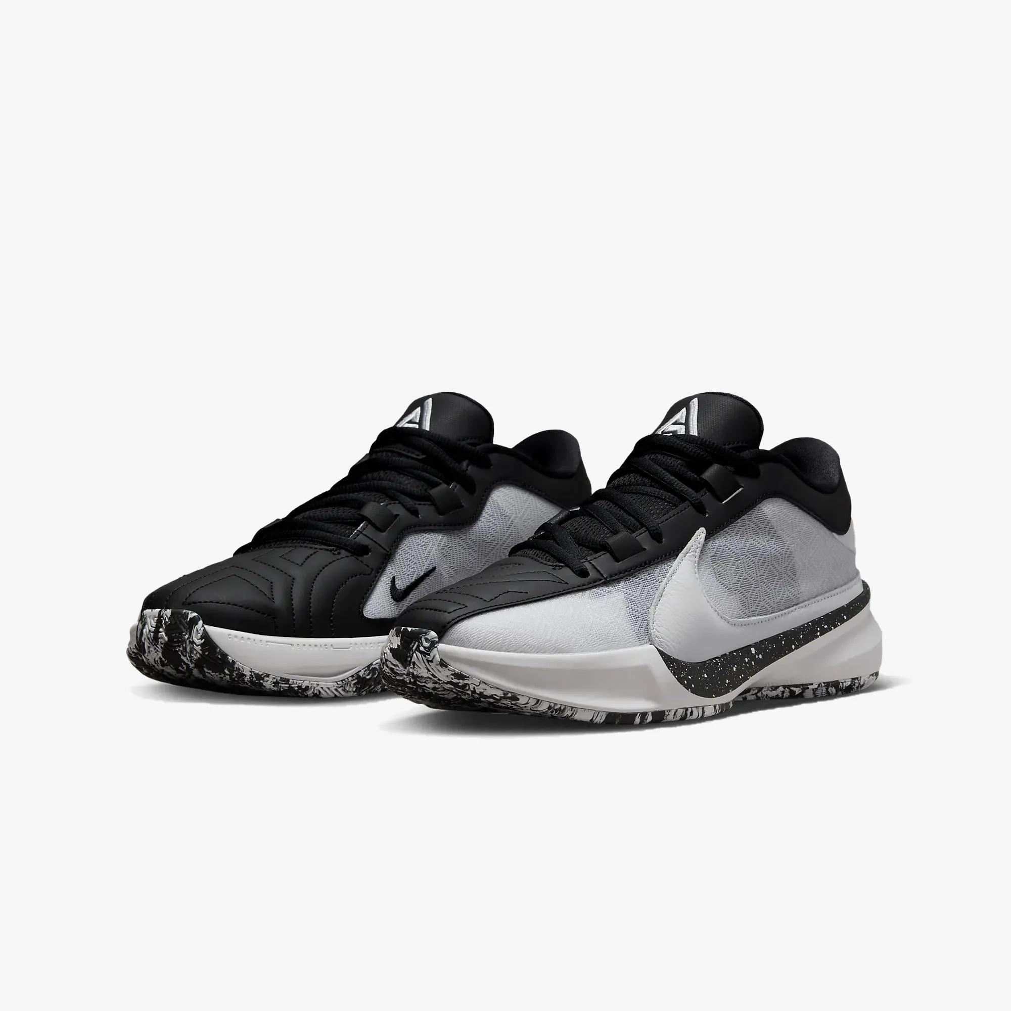 Nike | FREAK 5 EP  { WHITE/BLACK-WHITE