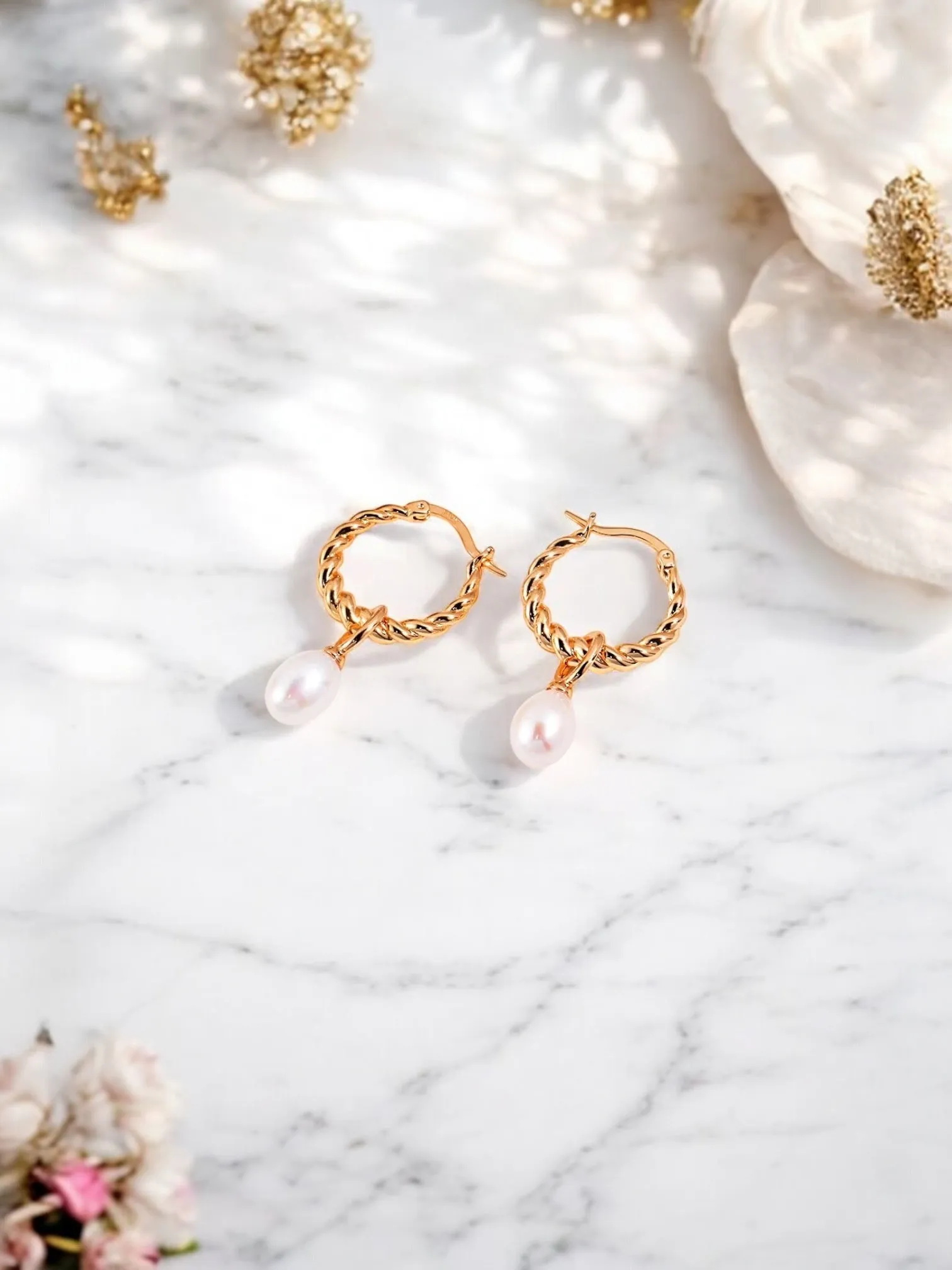 Torsade - French Twisted Pearl Hoop Earrings