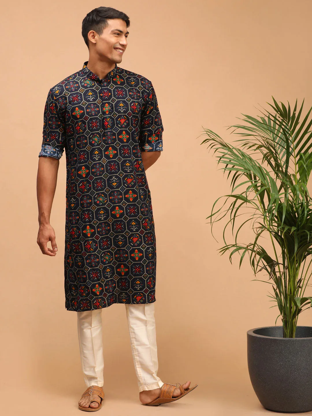 VASTRAMAY Men's Blue Printed Rayon Kurta