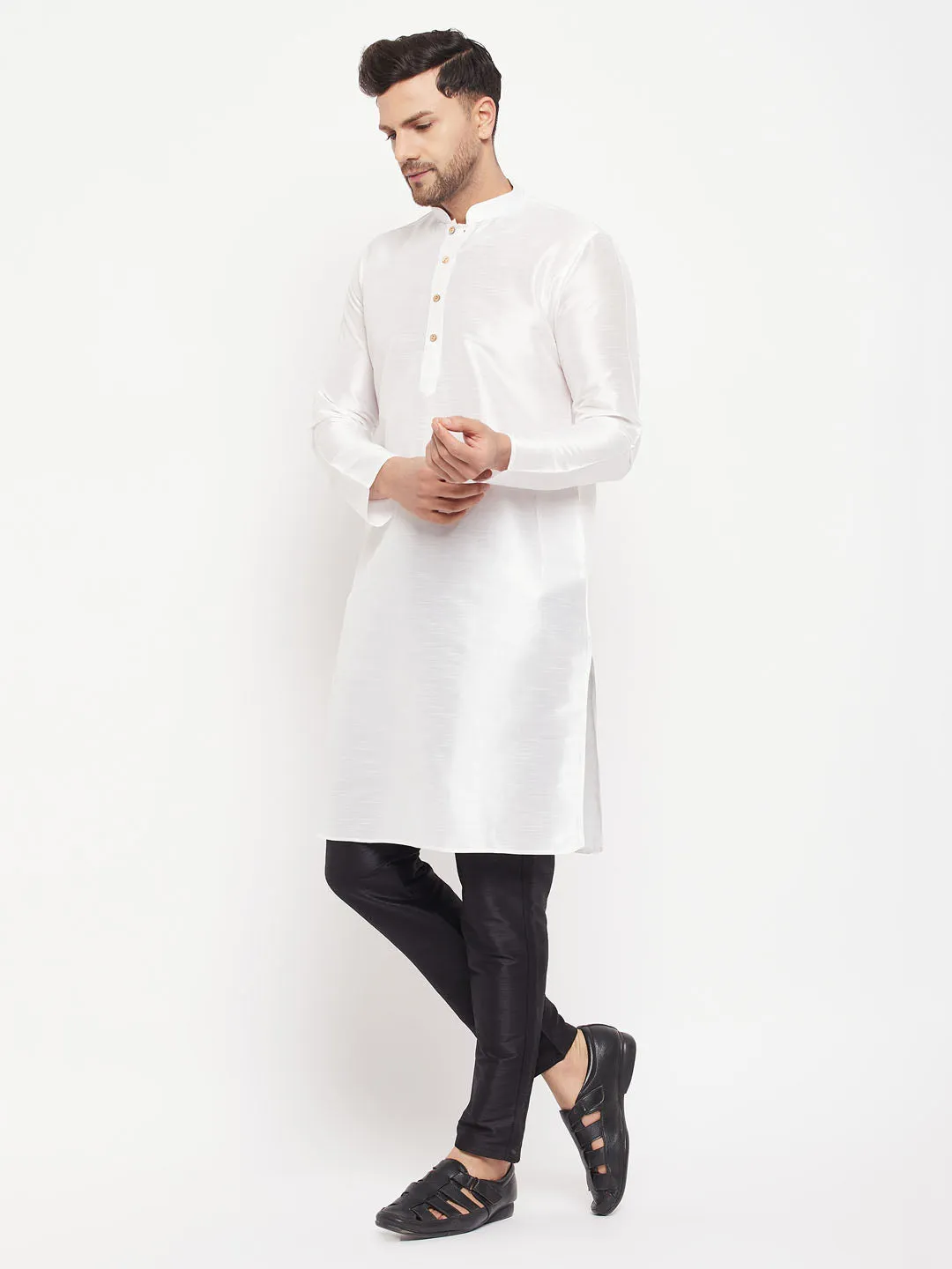 VASTRAMAY Men's White Cotton Silk Kurta Set